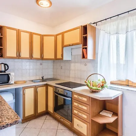 Apartmán Stunning Apartment In Pula With Wifi