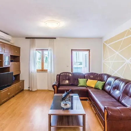 Stunning Apartment In Pula With Wifi Apartment