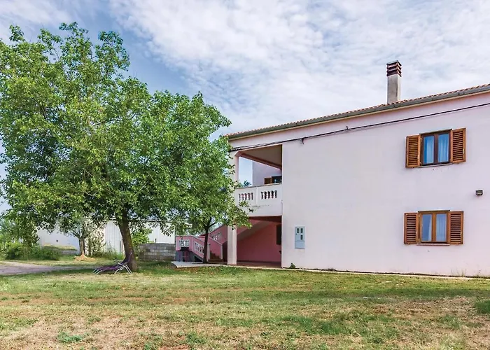 3 Bedroom Stunning In Póla